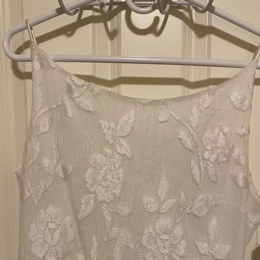 Nicki Livas Gown - Picture 4 of 9